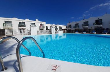 CASA GIL CORRALEJO SAN VALENTIN CORRALEJO (Spain) - from US$ 71 | BOOKED